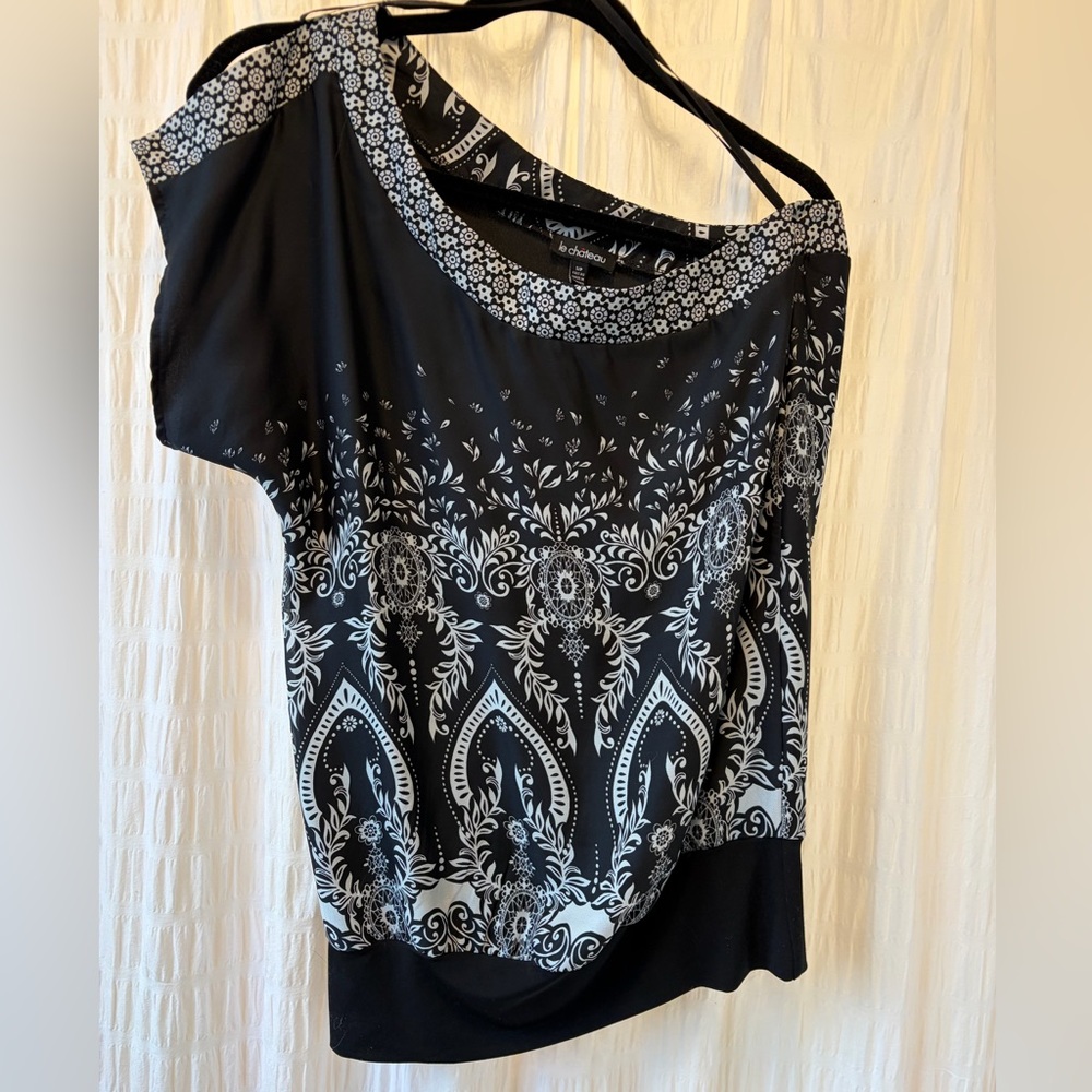 le chateau Black and White One-Shoulder Printed Top with waistband.